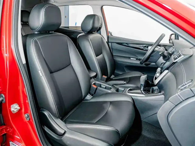 Nissan Tiida — Фото автомобиля 18