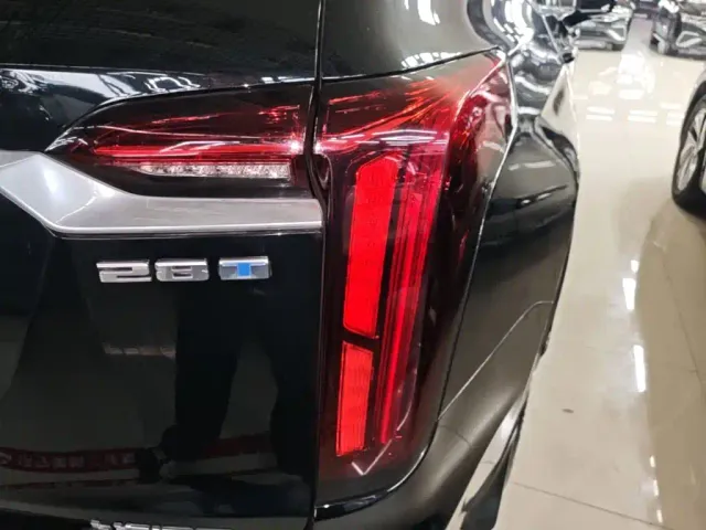 Cadillac XT6 — Фото автомобиля 7