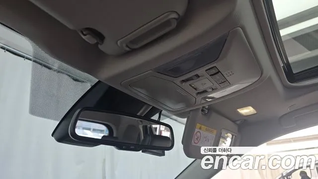Toyota RAV4 — Фото автомобиля 14