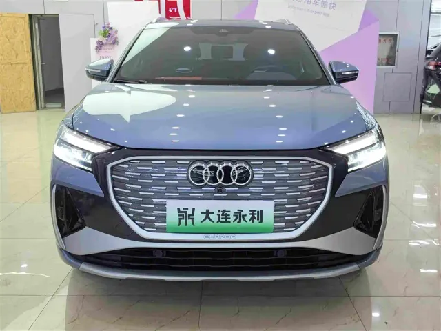 Audi Q4 e-tron — Фото автомобиля 2