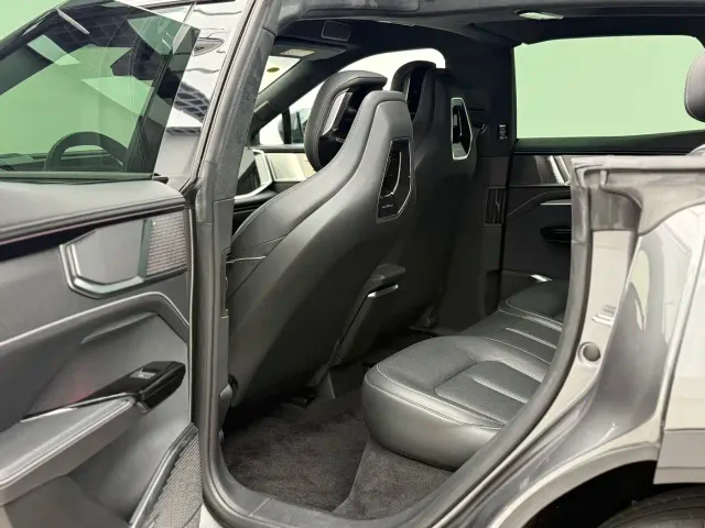 HiPhi HiPhi Y 2023 560km Elite Edition — Фото автомобиля 6