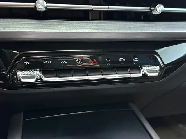 Wuling Jiachen — Фото автомобиля 13