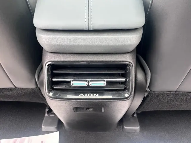 GAC Aion Y — Фото автомобиля 13