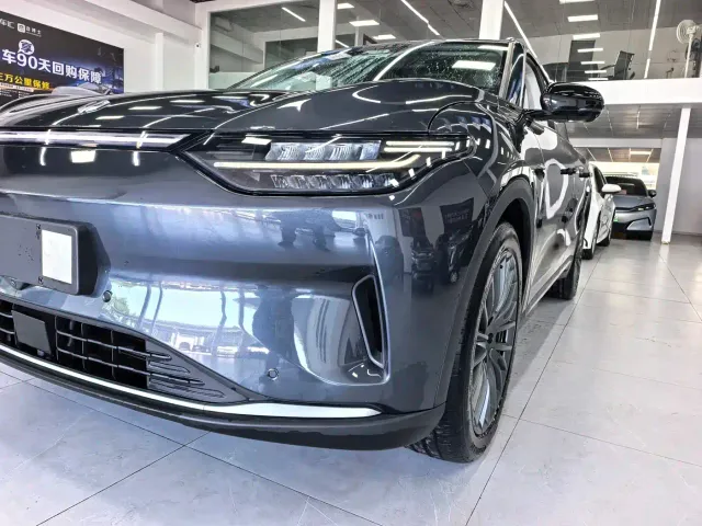 Leapmotor C11 — Фото автомобиля 4