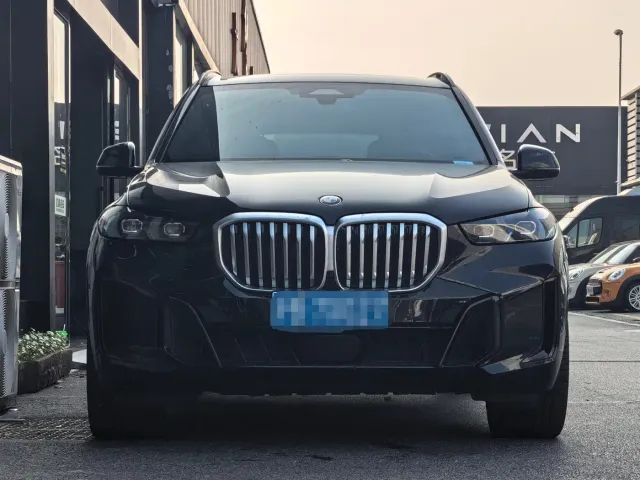 BMW X5 — Фото автомобиля 2