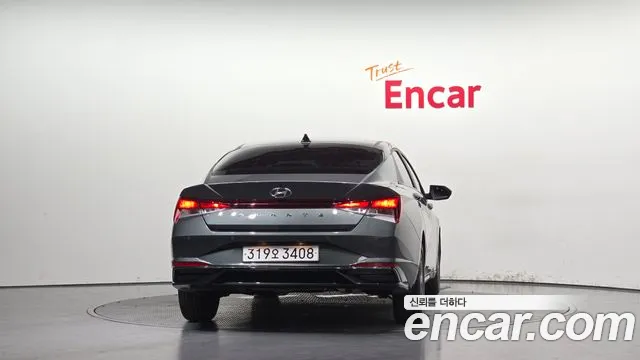 Hyundai AVANTE Avante (CN7) — Фото автомобиля 4