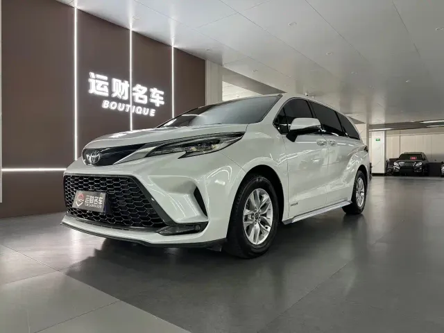 Фотография автомобиля — Toyota Granvia