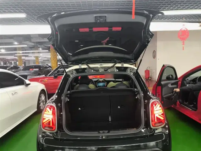 MINI Hatch — Фото автомобиля 14