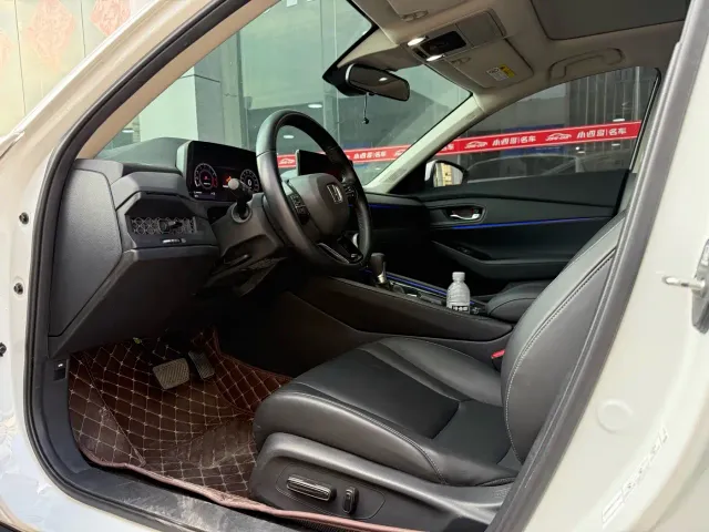 Honda Accord — Фото автомобиля 5