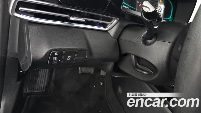 Hyundai AVANTE Новый Avante (CN7) — Фото автомобиля 24