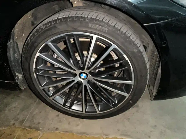 BMW 5 Series — Фото автомобиля 6