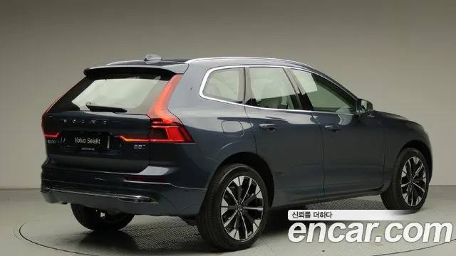 Volvo XC60 2nd Gen — Фото автомобиля 4