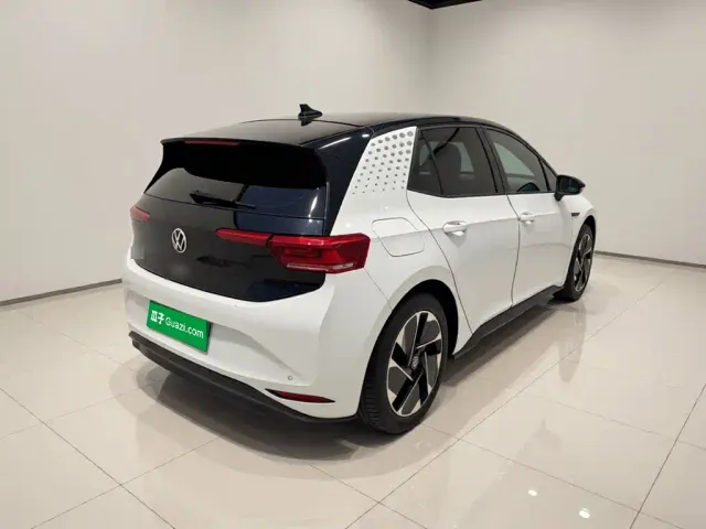 Volkswagen ID.3 — Фото автомобиля 6