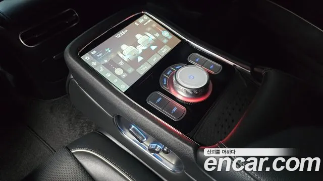 Genesis G90 Бензин 3.5 турбо AWD — Фото автомобиля 27