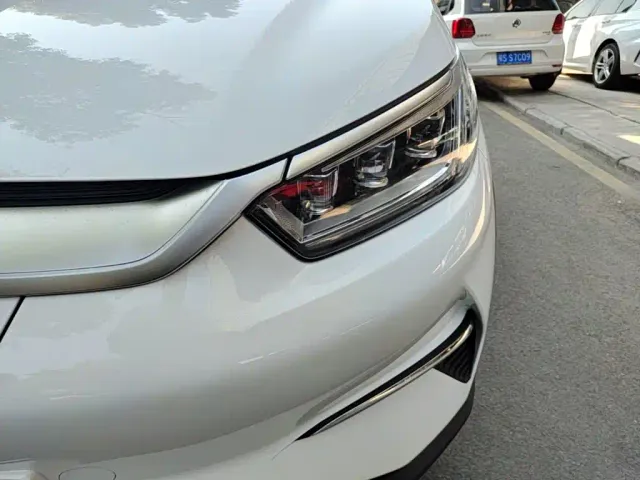 BYD Yuan Pro — Фото автомобиля 23