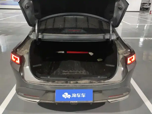 Changan Eado — Фото автомобиля 4
