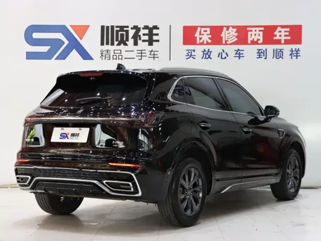 Hongqi HS5 — Фото автомобиля 4