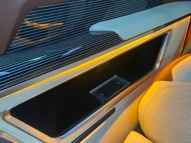 Mercedes-Benz V-Class — Фото автомобиля 17