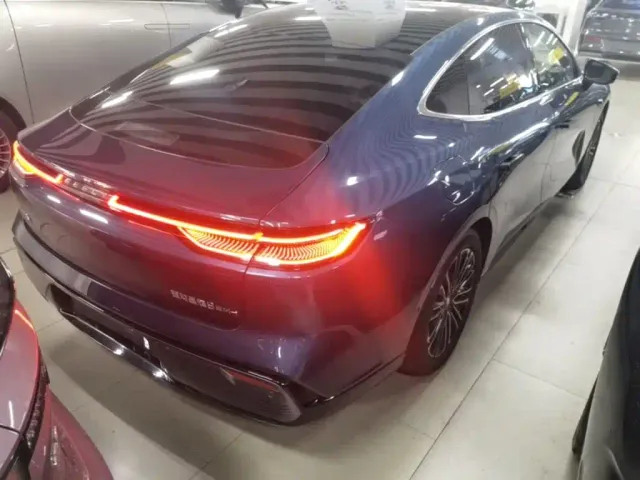 Geely Galaxy Xingyao 8 — Фото автомобиля 6