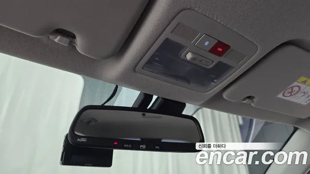 Hyundai Venue — Фото автомобиля 26