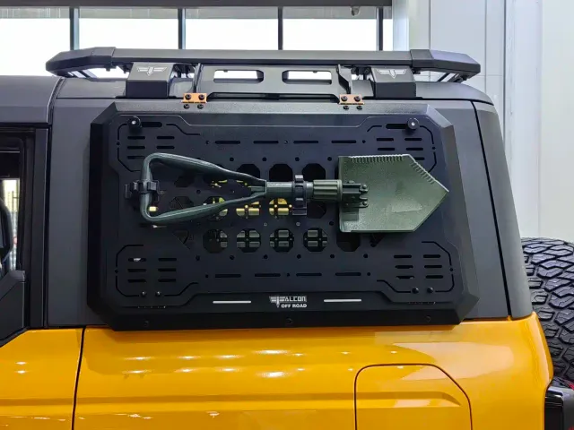 Ford Bronco — Фото автомобиля 17