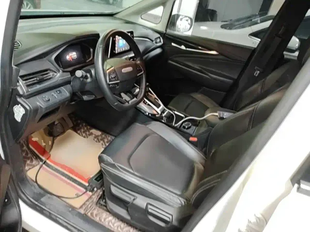 Maxus G50 — Фото автомобиля 14