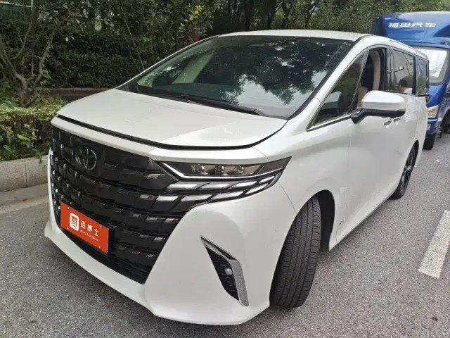 Фотография автомобиля — Toyota Alphard