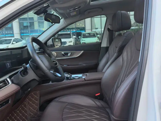 Chery Tiggo 8 PLUS — Фото автомобиля 14