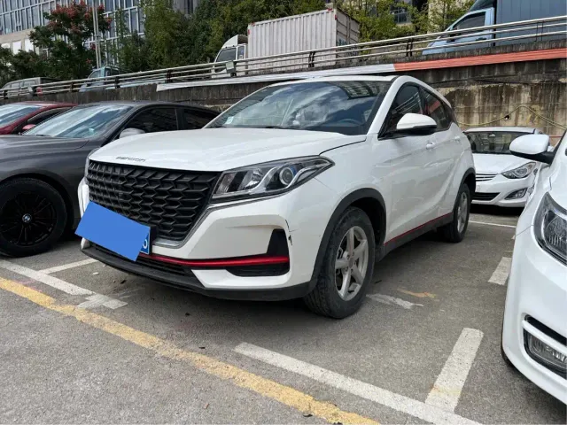 Фотография автомобиля — DFSK Fengon 500