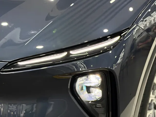 Nio ES6 — Фото автомобиля 16