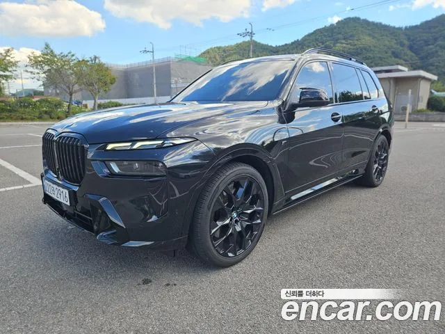 Фотография автомобиля — BMW X7 G07