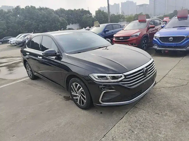 Volkswagen Lavida — Фото автомобиля 3