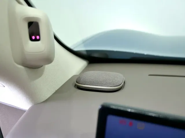 IM Motors LS6 — Фото автомобиля 16