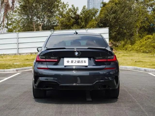 BMW 3 Series — Фото автомобиля 4