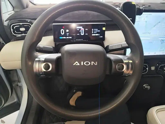 GAC Aion UT — Фото автомобиля 10