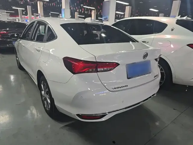 Buick Verano — Фото автомобиля 4