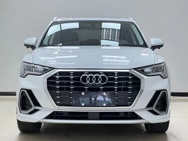 Audi Q3 — Фото автомобиля 2