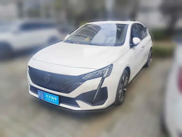 Фотография автомобиля — Peugeot 408