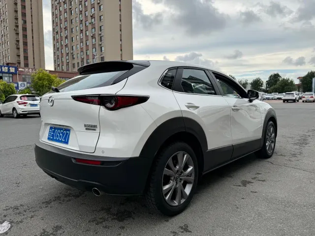 Mazda CX-30 — Фото автомобиля 4