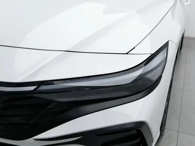 Hyundai Elantra — Фото автомобиля 7