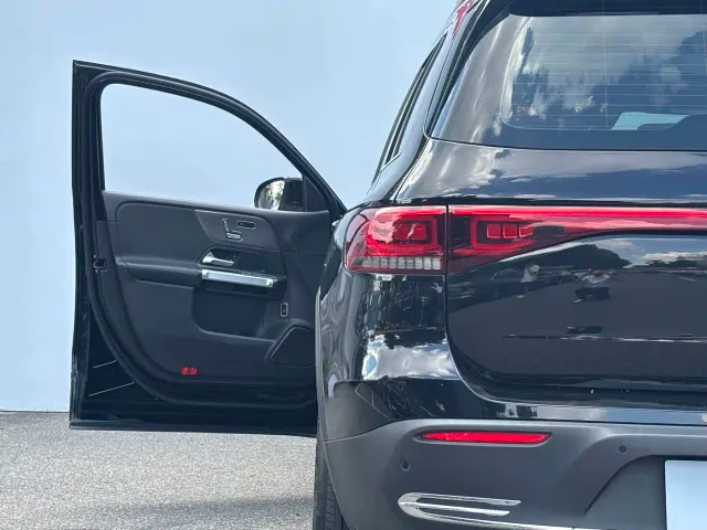 Mercedes-Benz EQB — Фото автомобиля 8