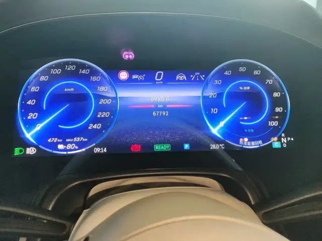 Mercedes-Benz EQS SUV — Фото автомобиля 6