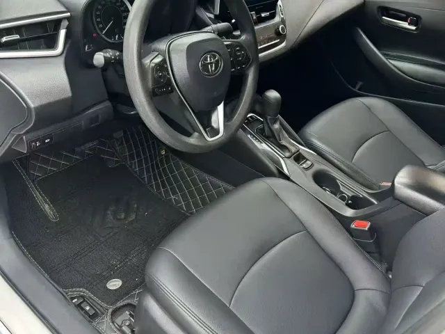 Toyota Corolla — Фото автомобиля 8