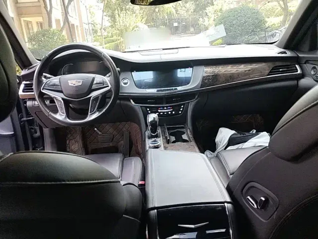 Cadillac CT6 — Фото автомобиля 9