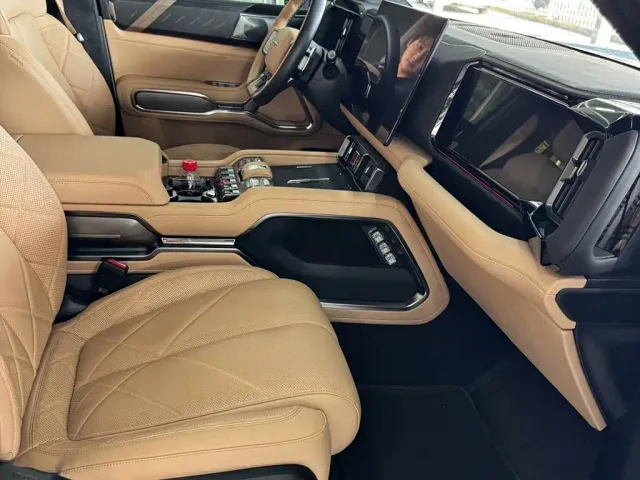 BYD FangChengBao Leopard 8 — Фото автомобиля 8