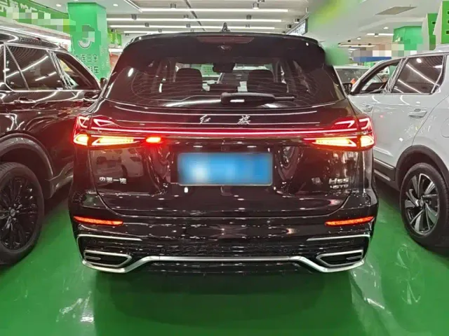 Hongqi HS5 — Фото автомобиля 5