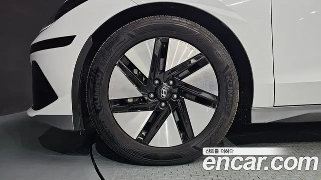 Hyundai Ioniq6 — Фото автомобиля 3
