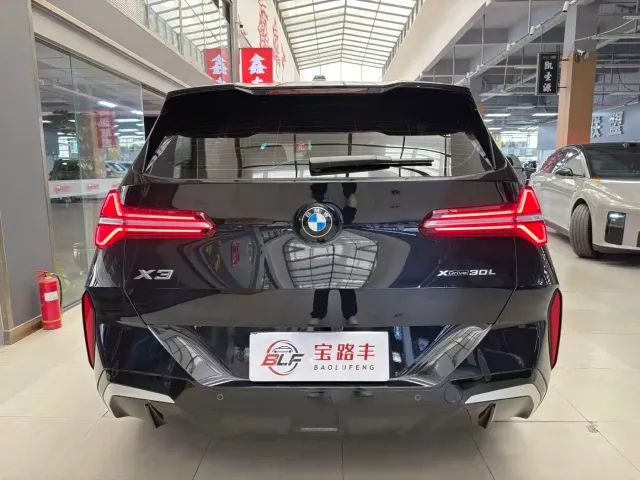 BMW X3 — Фото автомобиля 16
