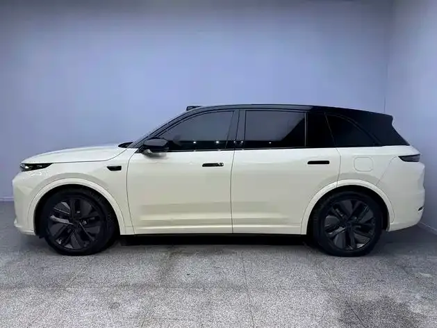 Li Auto L7 — Фото автомобиля 5