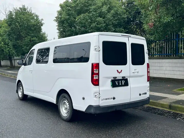 Wuling Yangguang — Фото автомобиля 8